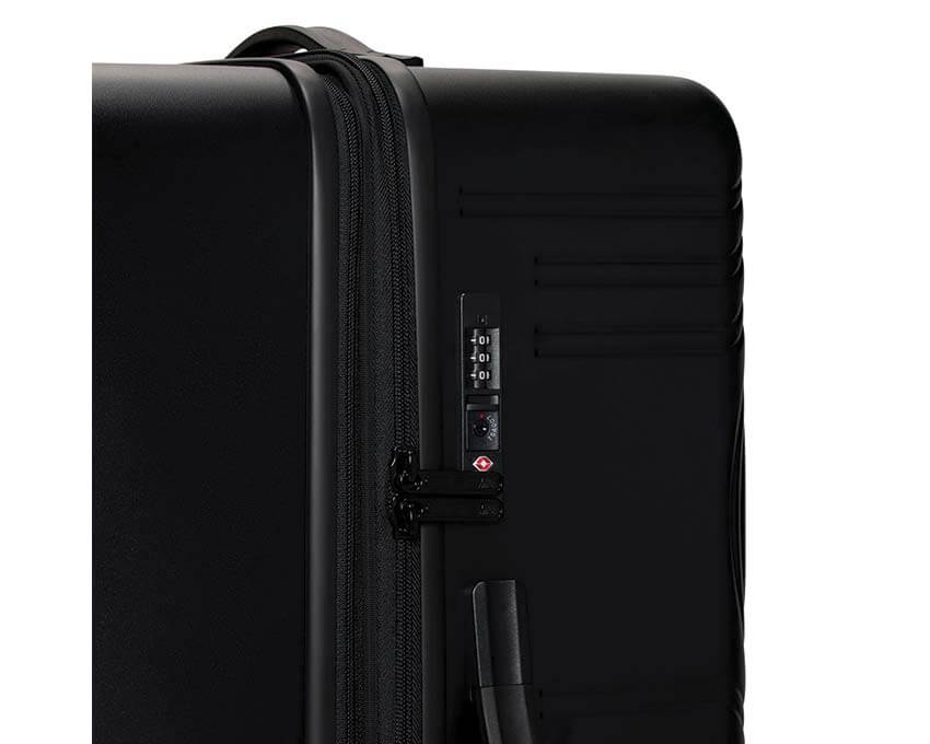 Nike 29In Hardshell Luggage "Black"