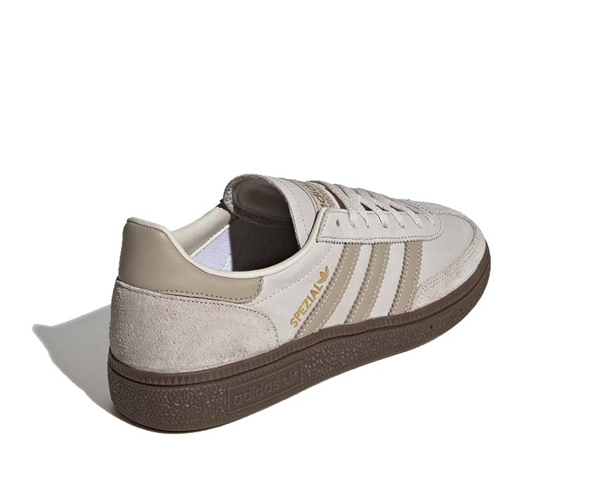 Adidas Handball Spezial W Alumina détail — languette brodée et col rembourré