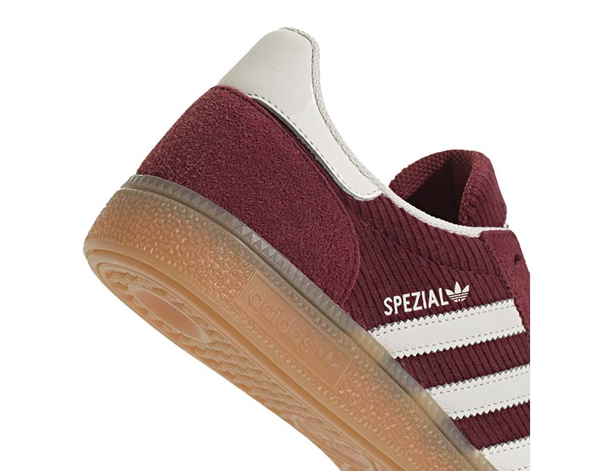 Handball Spezial W Shadow Red — vista trasera tres cuartos