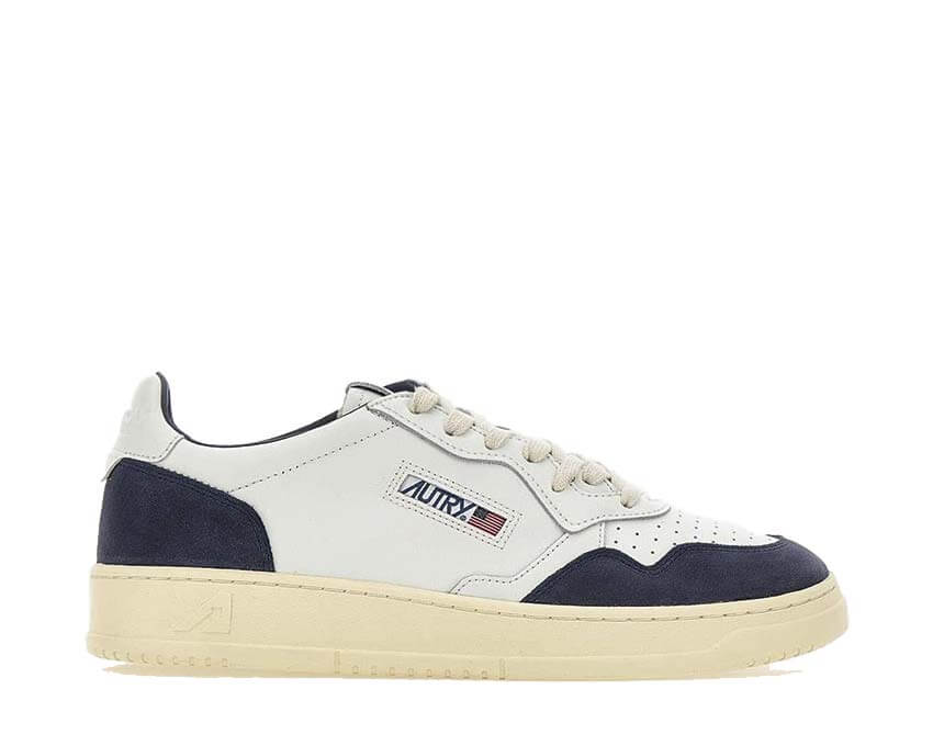 Autry Medalist Low White Denim — sneakers homme cuir blanc denim lifestyle premium