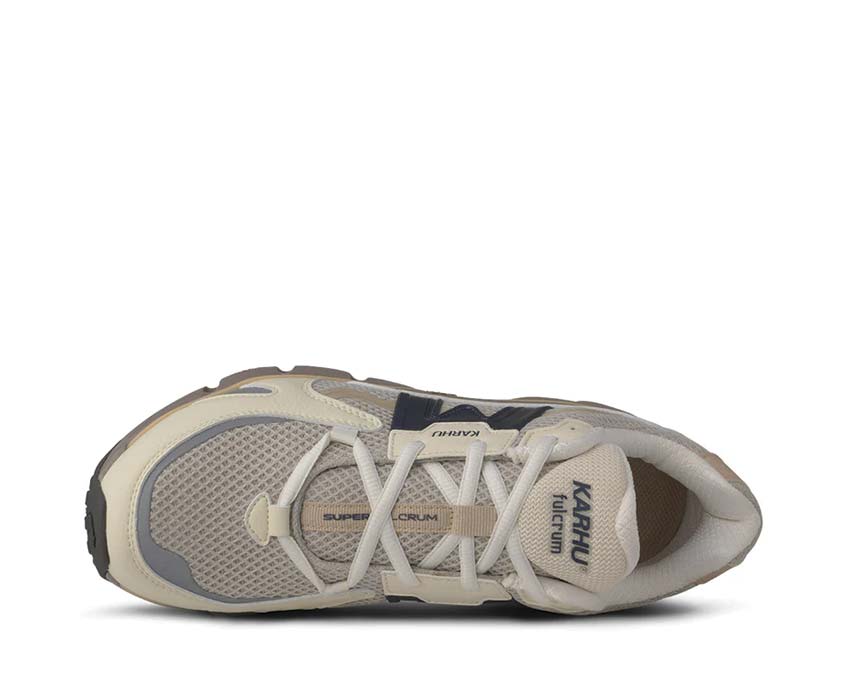 Karhu Super Fulcrum Solitary Star Naval Academy détail — logo Karhu vintage