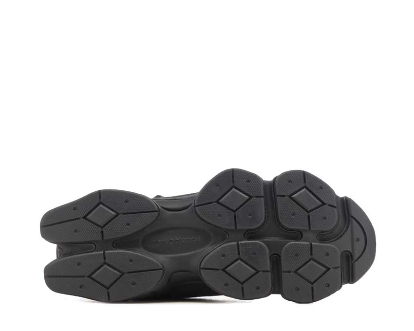 New Balance 8040 Dark Olivine — vista trasera color caqui profundo