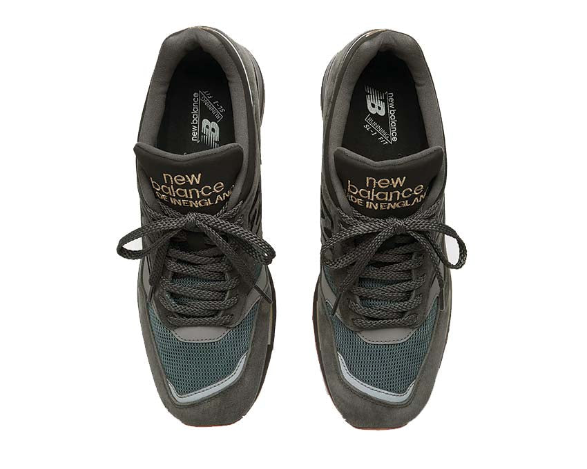 New Balance 1500 Made in UK Raven detalle — costuras artesanales acabados meticulosos