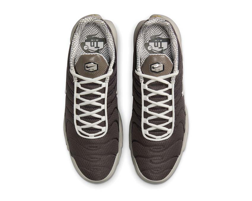 Nike Air Max Plus IB7679-200