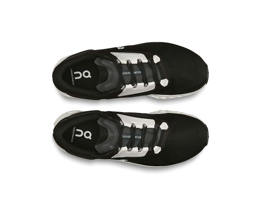 On Cloudstratus 3 Detail — Mesh Obermaterial Herren-Laufschuh