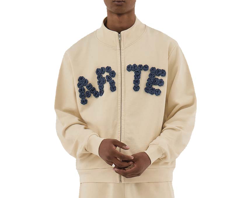 Arte Crochet Flowers Jacket Cream vista lateral — textura ganchillo floral