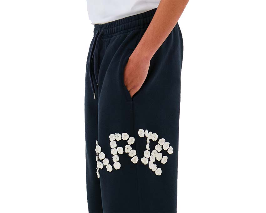 Arte Crochet Flowers Pants Dark Detail — Häkelmuster Bein