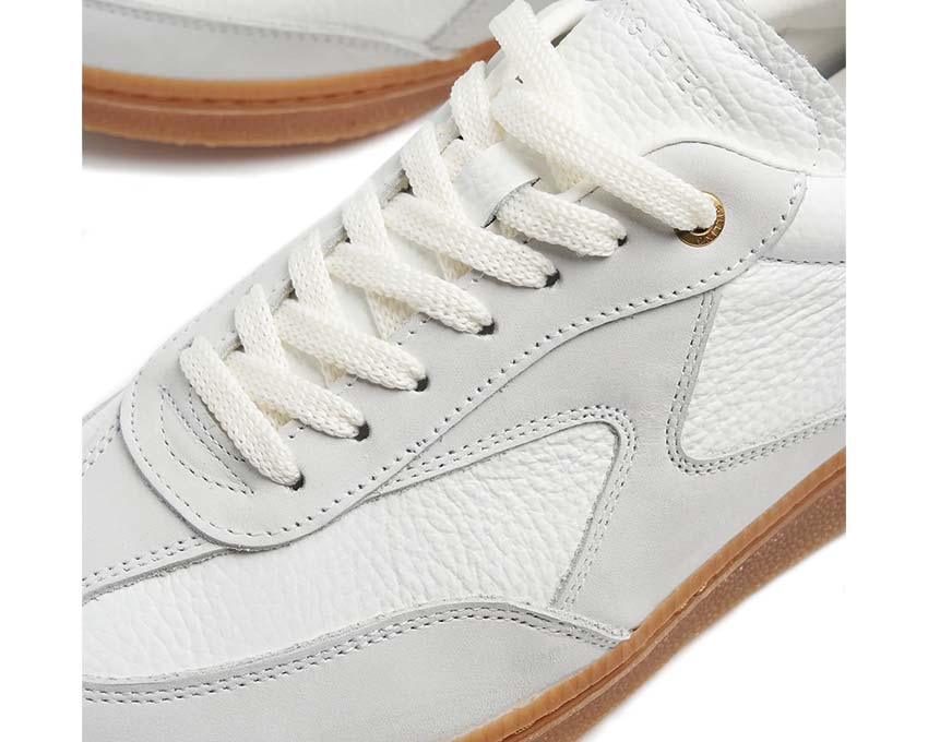 Filling Pieces Sprinter Dice White detalle — costuras contrastantes acabado premium