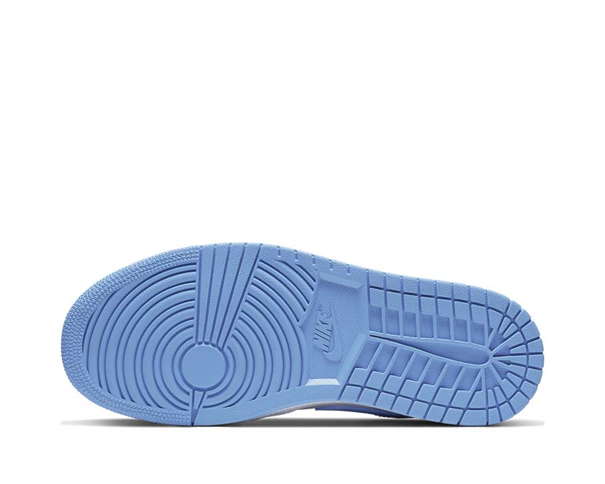 Jordan Air Jordan 1 Low University Blue White — Dreiviertel Ansicht Blau und Weiß