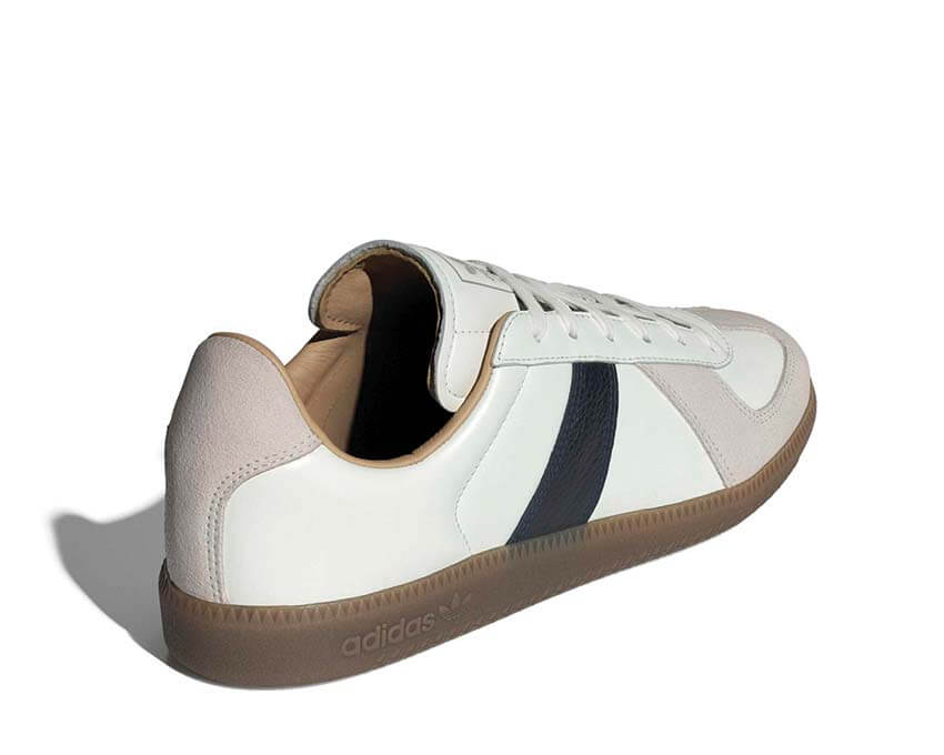 Adidas BW Army Core White semelle — semelle robuste caoutchouc sport vintage