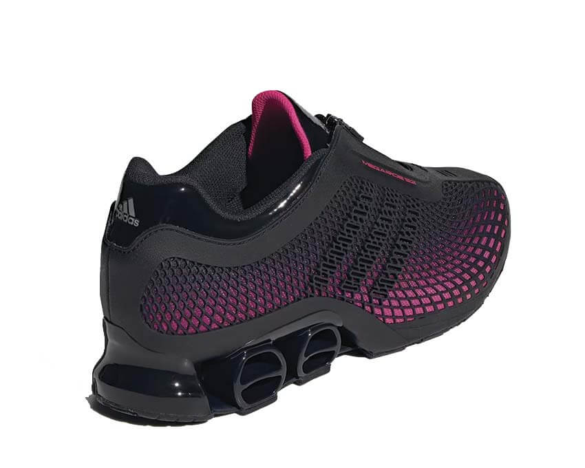 Adidas Megaride S2 Shock Pink dettaglio — tomaia mesh tecnica rosa brillante