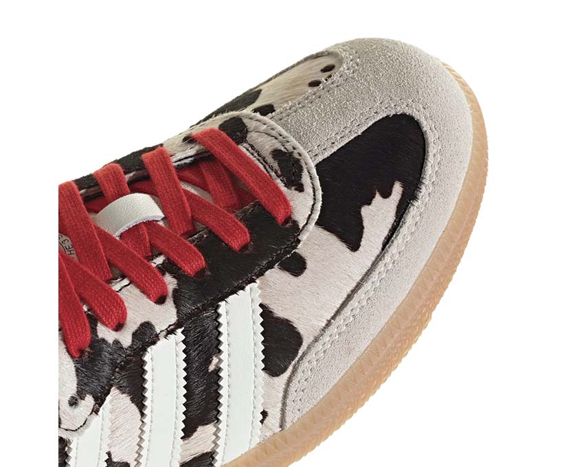 Adidas Samba OG W Cow Cloud White vue latérale — imprimé vache iconique