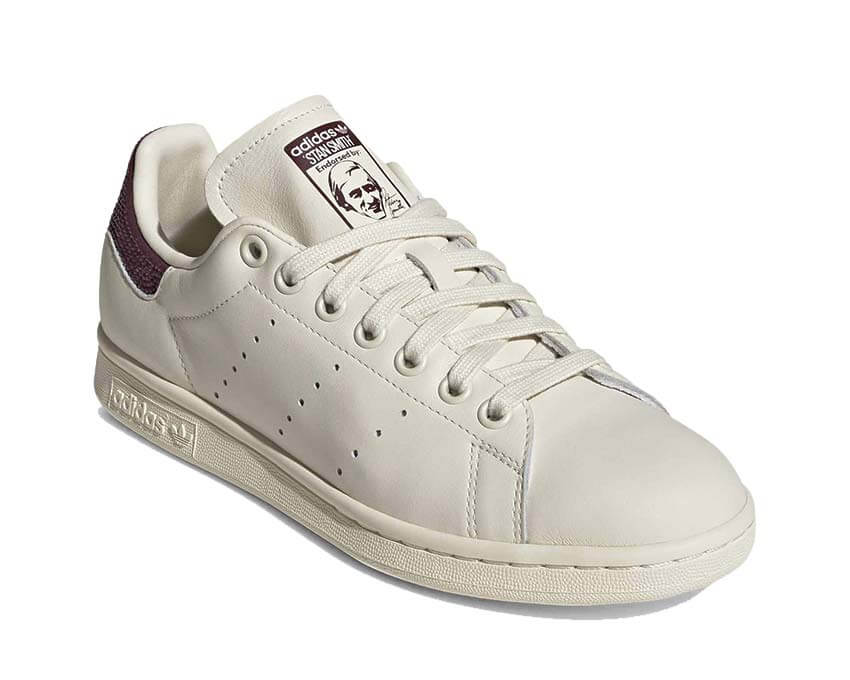 Adidas Stan Smith W Off White vue de dos — semelle gomme antidérapante | NOIRFONCE