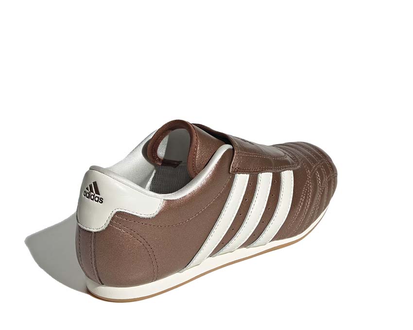 Adidas Taekwondo W Brown détail — tige cuir souple