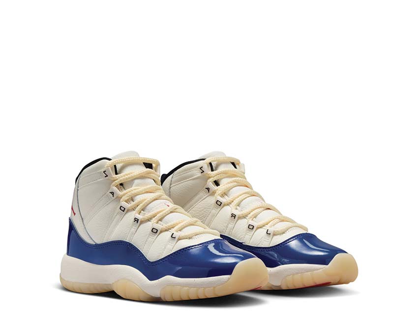 Air Jordan 11 Retro GS Rare Air bleu marine — détail semelle Jordan 11 streetwear hype
