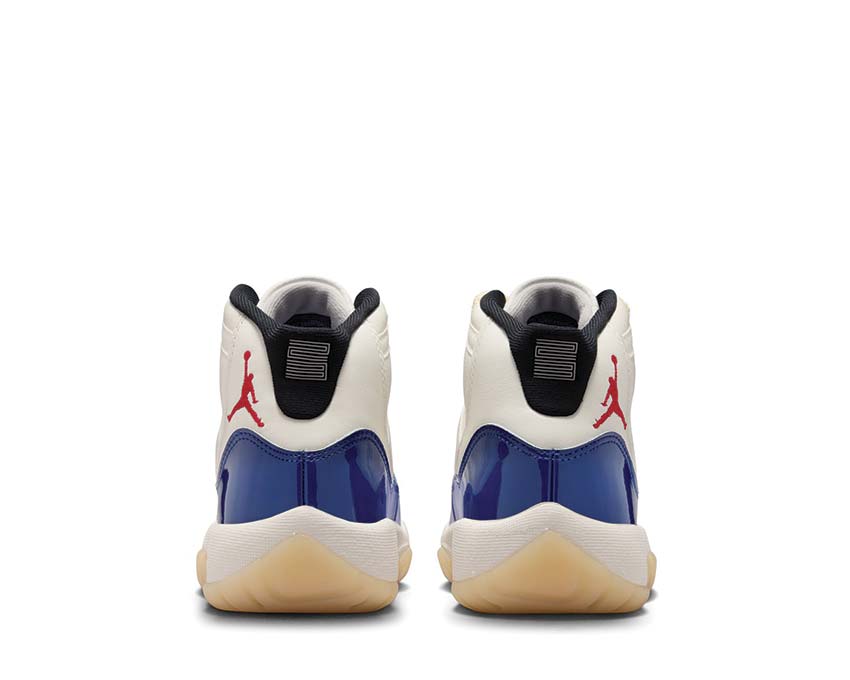 Air Jordan 11 Retro GS Rare Air bleu marine — arrière basket iconic cuir verni Jordan 11