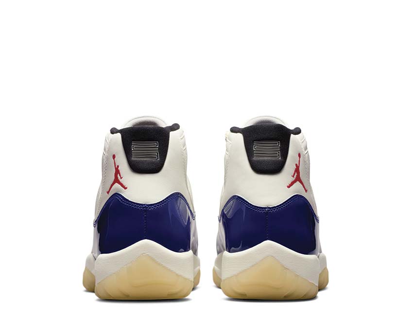 Air Jordan 11 Retro Rare Air azul marino — vista trasera iconic Jordan 11 cuero charolado