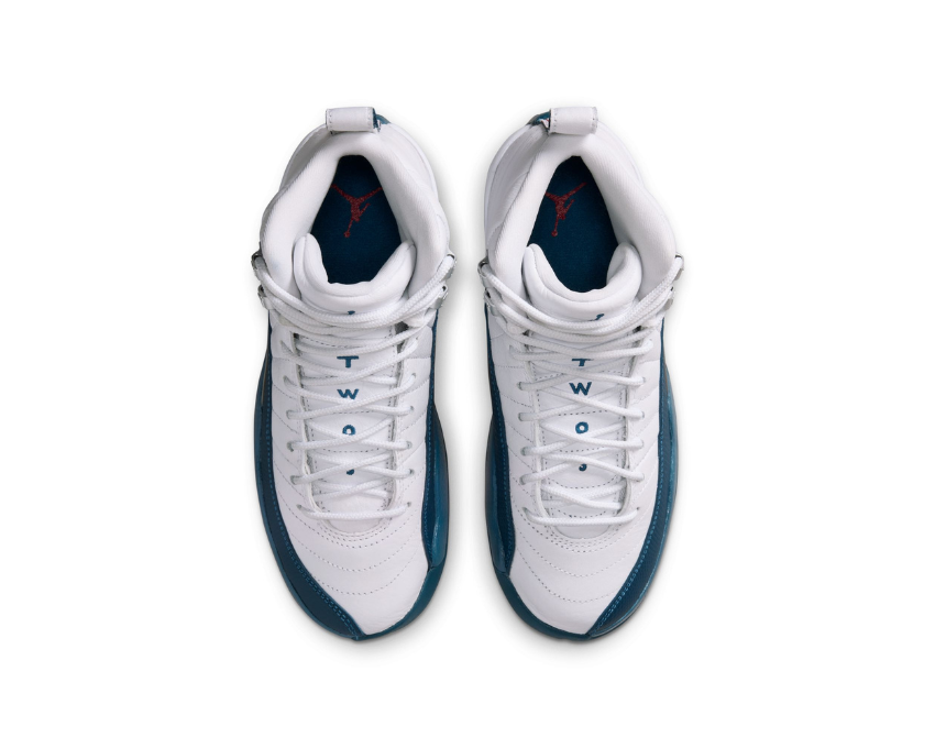 Air Jordan 12 Retro GS blanc bleu — arrière basket enfant iconic Jordan 12 retro