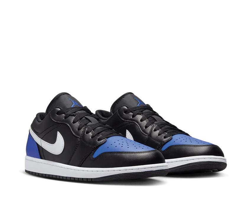 Jordan Air Jordan 1 Low Black White Game Royal vue latérale — cuir lisse