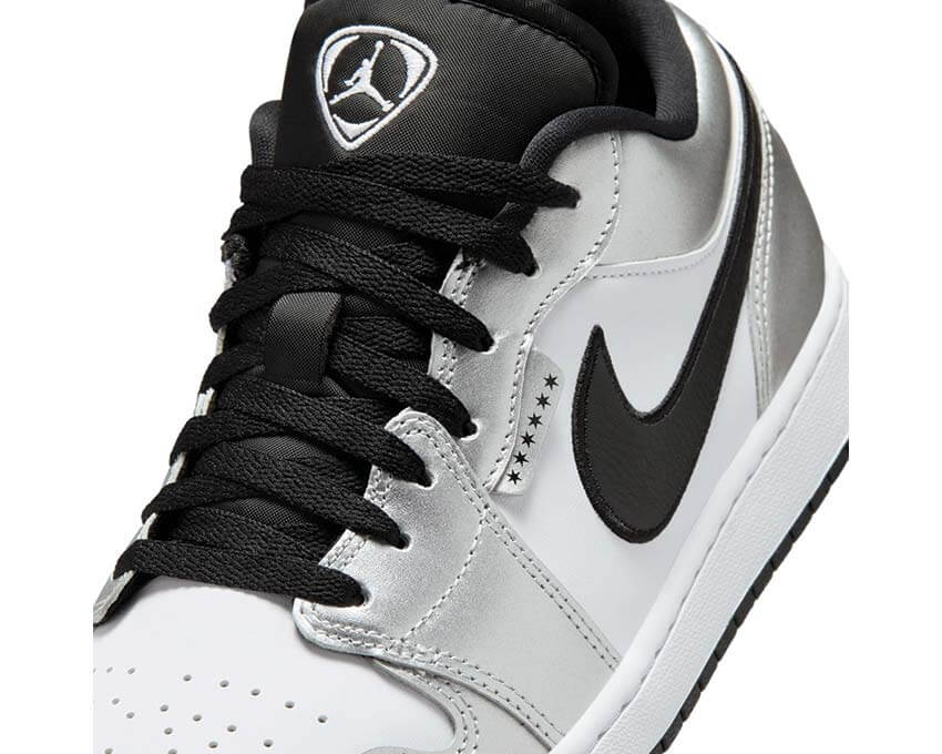 Air Jordan 1 Low SE Tiempo vue latérale — sneaker blanc crème basketball culture