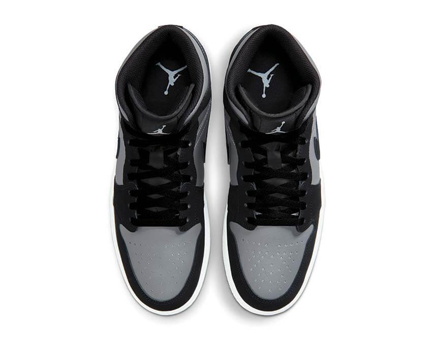 Air Jordan 1 Mid Black — vue de face profil all black Jordan 1
