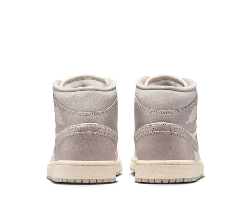 Air Jordan 1 Mid SE W Enigma Stone Gris détail — tige cuir basketball hype