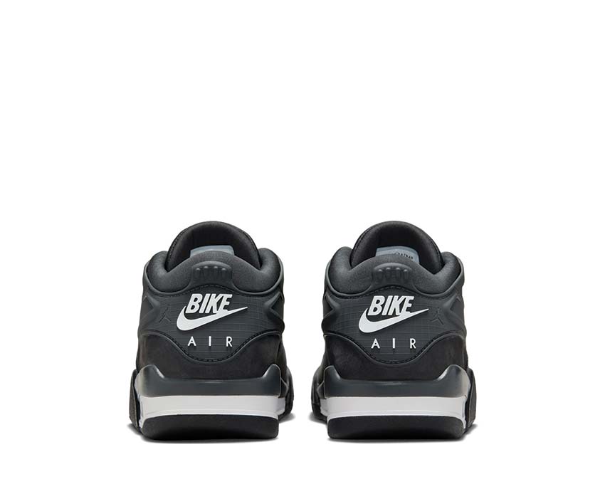 Air Jordan 4 RM SP GS x Nigel Sylvester détail — empiècements anthracite blanc enfant