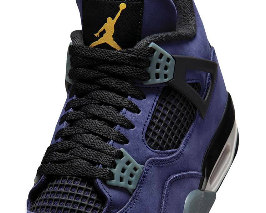 Air Jordan 4 Retro Lakers vue latérale — tige mesh violet or Lakers