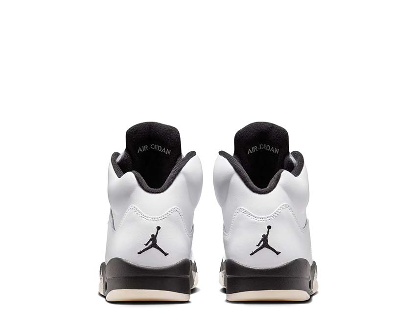 Jordan Air Jordan 5 Retro White and Black White Black Sail Metallic Silver semelle — Air visible
