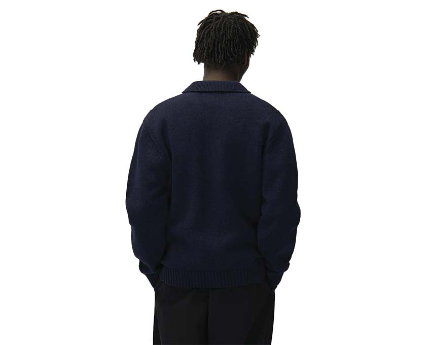 Arte Cardigan Blue détail — tricot et boutons cardigan bleu homme
