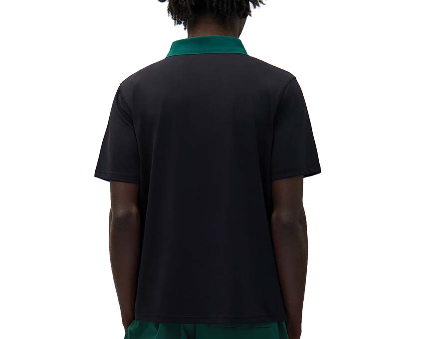 Arte Logo Collar T-shirt Black Green side view — green contrast collar