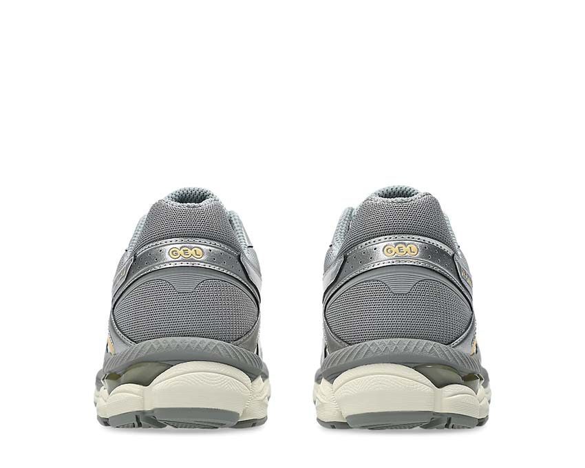 Asics Gel Cumulus 16 Clay Grey semelle — amorti Gel avant/arrière FluidRide