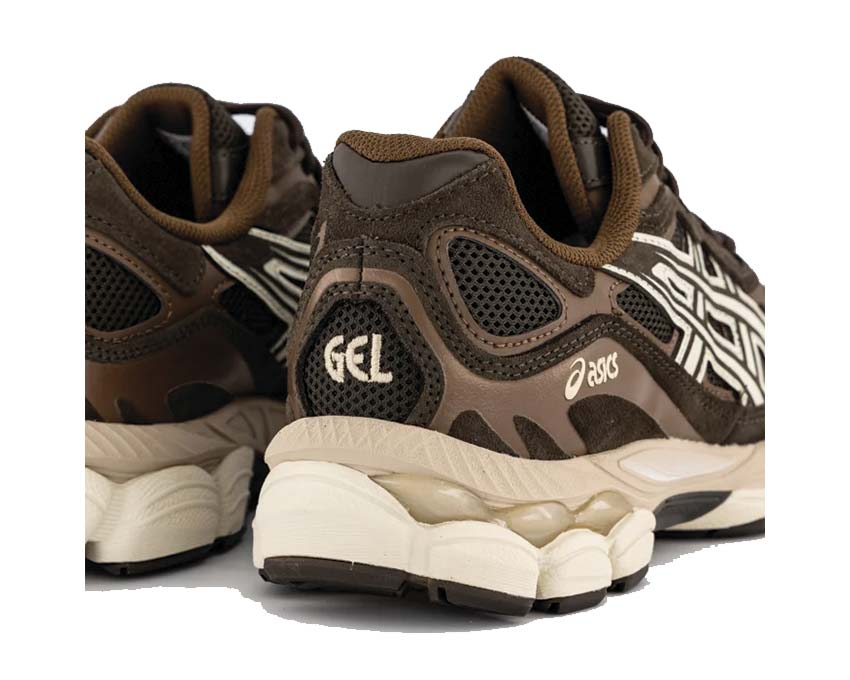 Asics Gel NYC Black Coffee/Feather Grey vue latérale — tige mesh vintage