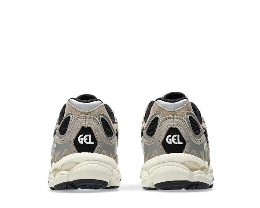 Asics Gel NYC Greige Black/Greige détail — mesh et cuir greige urbain
