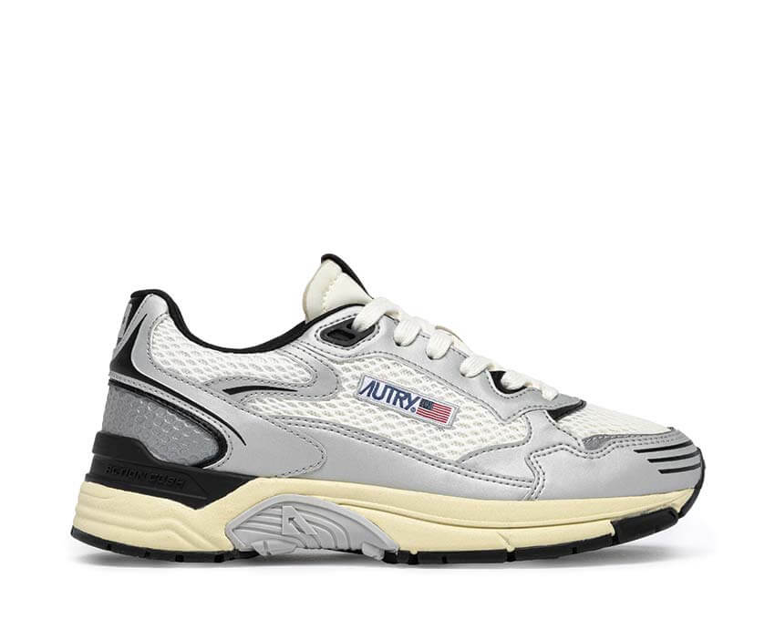 Autry Hyperway Low Silver — sneaker femme mesh argenté running sport technique