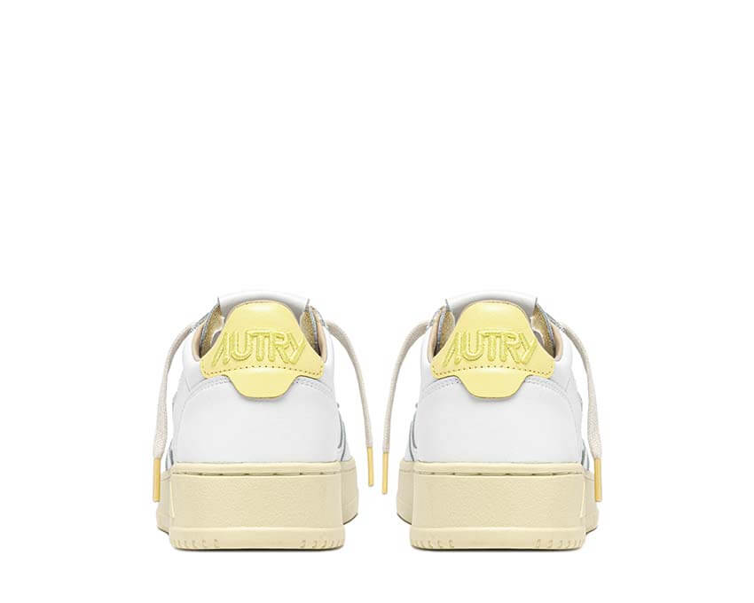 Autry Medalist Low Lemon détail — détail cuir jaune logo Autry