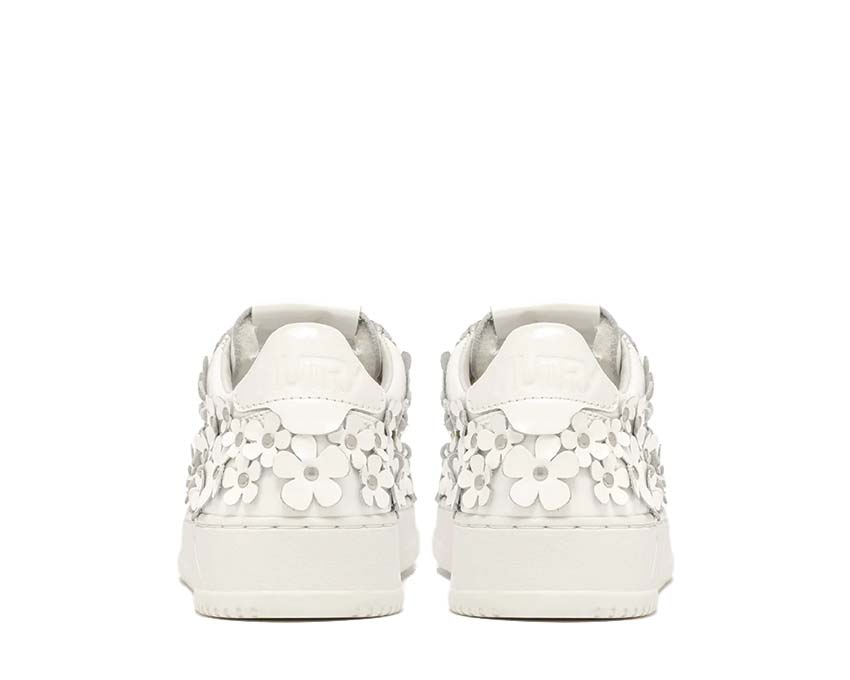 Autry Medalist Low Blooming détail — motif floral cuir Medalist Low femme