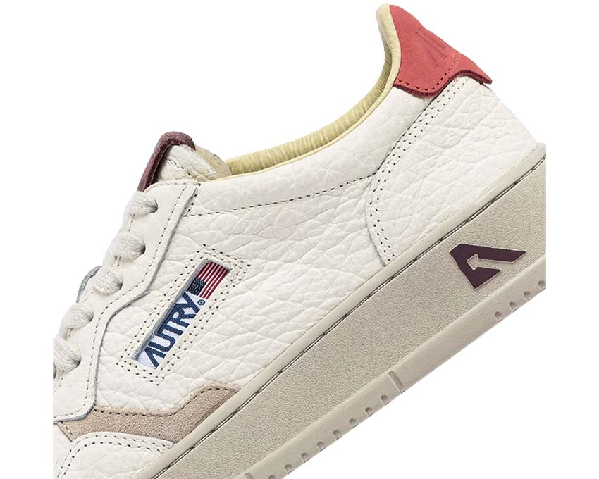 Autry Medalist Low W Nubuck Suede Rose Sand Detail — farbige Einsätze
