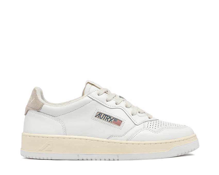 Autry Medalist Low Virgin Sponge White Ivory — sneaker homme cuir rétro sport