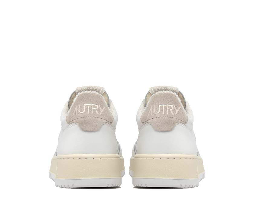 Autry Medalist Low Virgin Sponge White Ivory détail — empiècements colorés