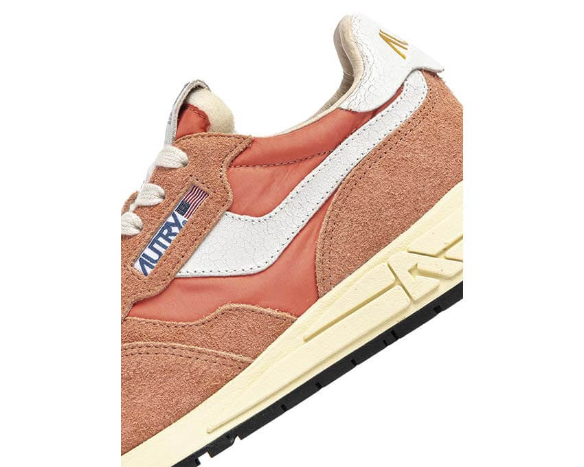 Autry Reelwind Low Peach vue latérale — mesh pêche Reelwind Low femme