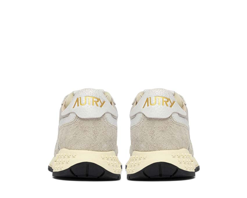 Autry Reelwind Low Pastel détail — détail cuir logo Autry pastel