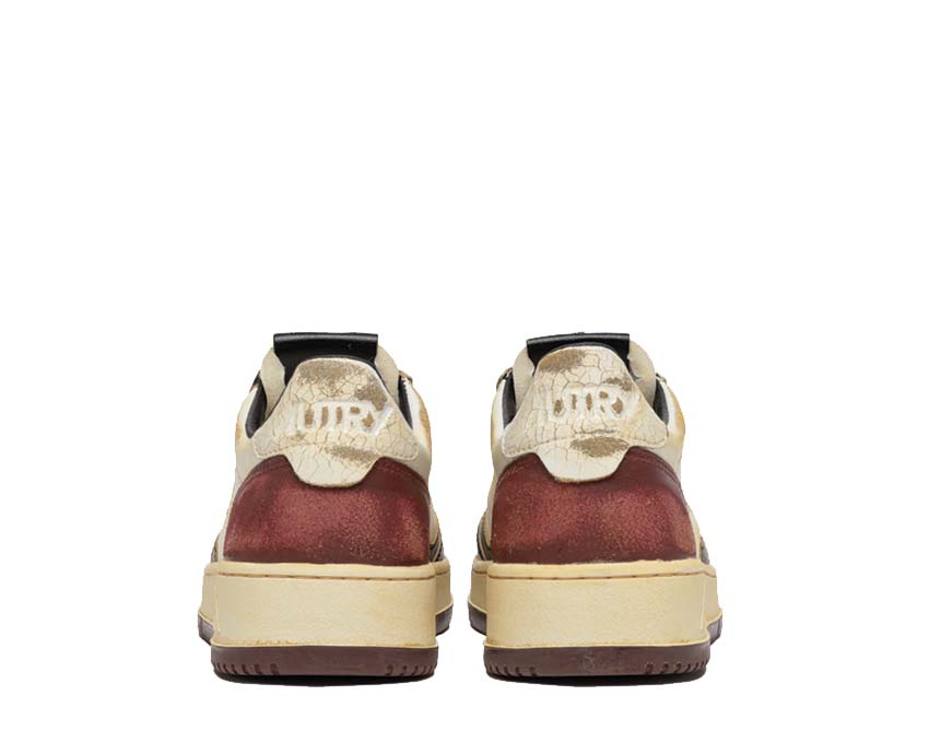 Autry Super Vintage Low Beige Syrah Detail — gecracktes Leder Distressed-Vintage-Effekt