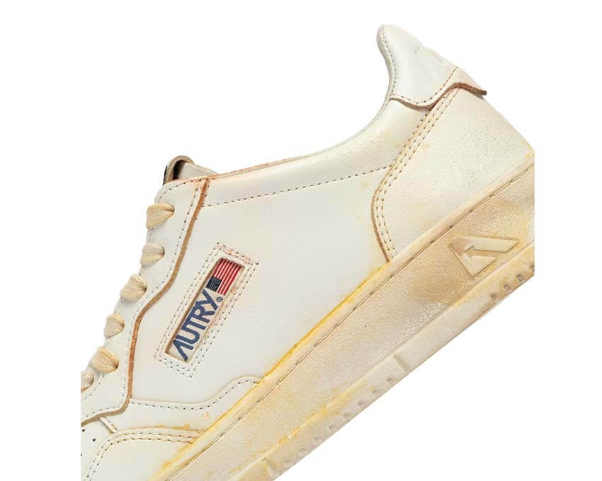 Autry Medalist Low Super Vintage vue latérale — cuir vintage Medalist Low homme