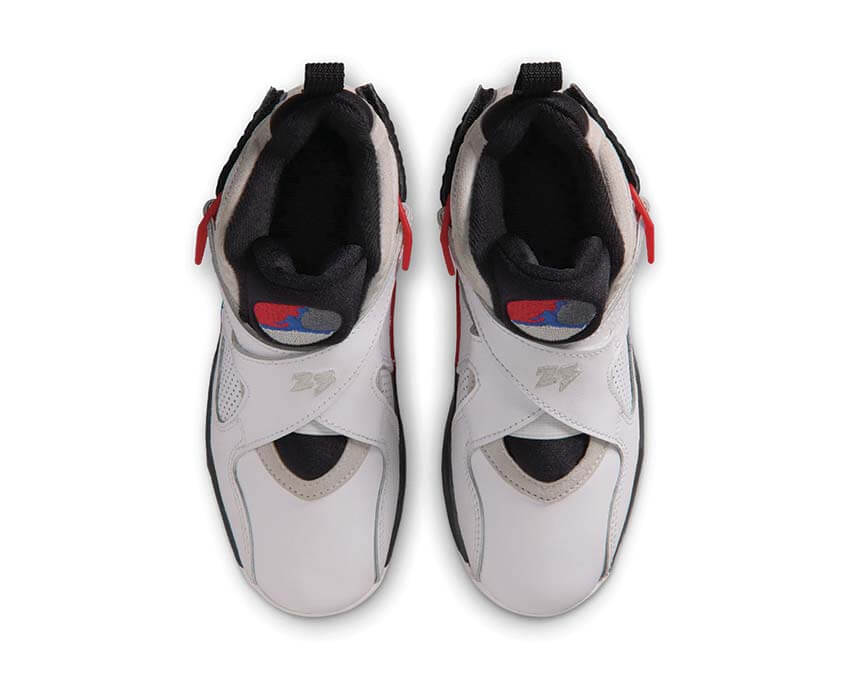 Air Jordan 8 Retro PS Bugs Bunny White/Black/True Red — vue trois quarts coloris iconique