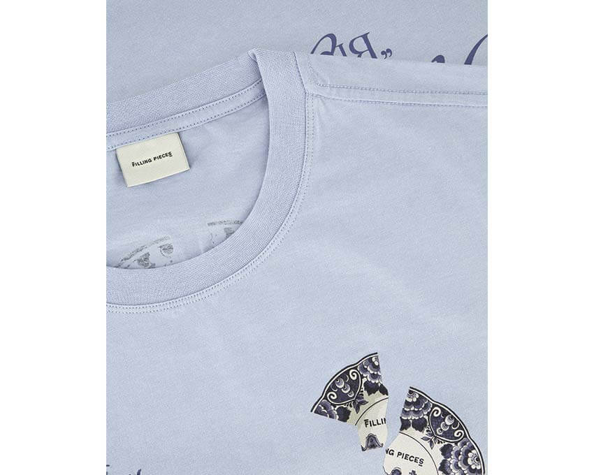 Filling Pieces T-shirt Broken Plate Skyway vue — t-shirt bleu coton motif céramique