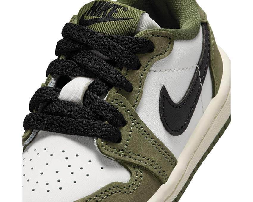 Jordan 1 Retro Low OG TD Medium Olive vue latérale — tige cuir olive toddler