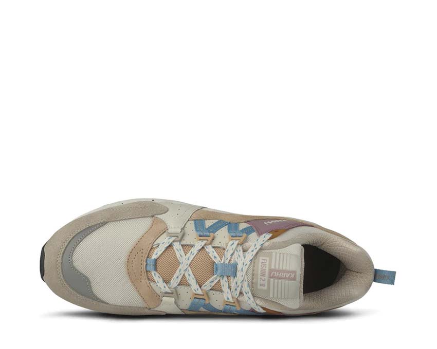 Karhu Fusion 2.0 Silver Lining Milky Blue détail — logo ours Karhu bicolore argent bleu