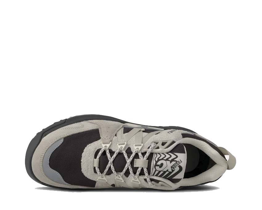 Karhu Fusion XC Cordura Silver Lining détail — logo Karhu