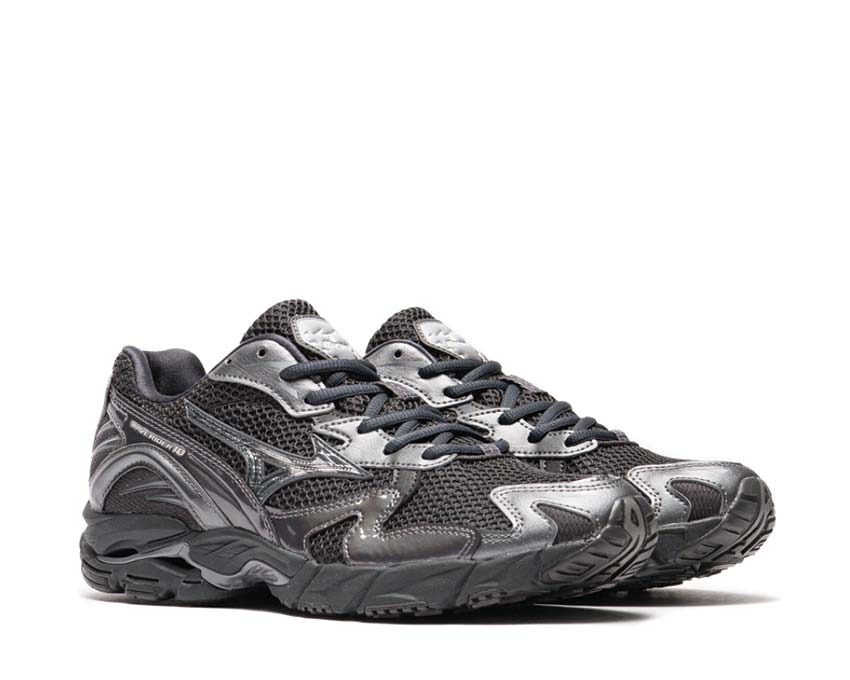 Mizuno Wave Rider 10 Black sole — retro Wave outsole Mizuno